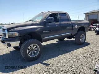 2005 Dodge 3500 SLT z VIN 3D7LS38C45G788006, wystawiony jako Copart lot #57596335 z przebiegiem 153 mil mil oraz Szkoda całkowita • Salvage title. Historia ofert i sprzedaży dostępna na DreamBid. Obrazek 1.
