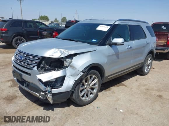 ✅ 2016 Ford Explorer Limited • VIN: 1FM5K8F87GGA19900 • Lot: 42071675. Wystawiony na IAAI z przebiegiem 179 210 mil. Bezpłatny archiwum sprzedaży aukcyjnych z USA i szczegółowy raport historii pojazdu na DreamBid. Zdjęcie 17.