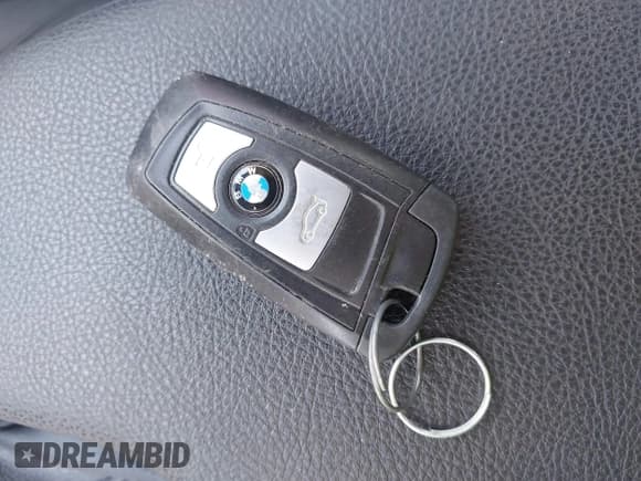 ✅ 2012 BMW 3 Series 328i • VIN: WBA3A5C51CF346992 • Лот: 42852773. Опубликован ранее на IAAI с пробегом 121 357 миль. Бесплатный доступ к архиву аукционных продаж из США и подробный отчёт об истории автомобиля на DreamBid. Изображение 11.