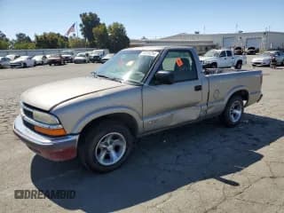 ✅ 2001 Chevrolet S-10 • VIN: 1GCCS145418166723 • Лот: 72255254. Опубликован ранее на Copart с пробегом Не указан. Бесплатный доступ к архиву аукционных продаж из США и подробный отчёт об истории автомобиля на DreamBid. Изображение 1.