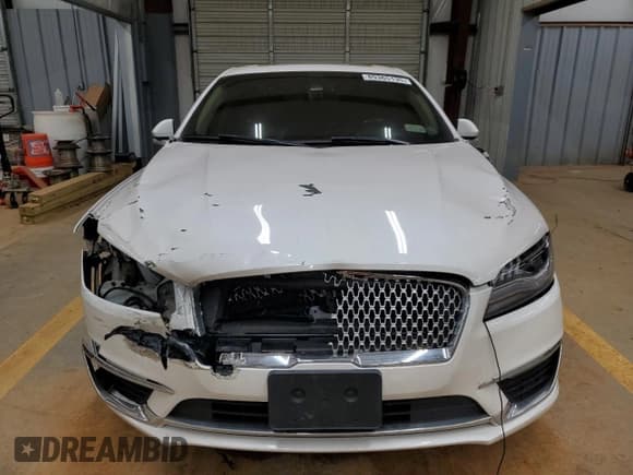 ✅ 2018 Lincoln MKZ Hybrid Reserve • VIN: 3LN6L5MU2JR622205 • Лот: 71051005. Опубликован ранее на Copart с пробегом 149 564 миль. Бесплатный доступ к архиву аукционных продаж из США и подробный отчёт об истории автомобиля на DreamBid. Изображение 5.
