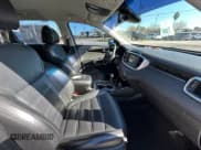 ✅ 2019 Kia Sorento EX • VIN: 5XYPH4A57KG551306 • Лот: 93776585. Опубликован ранее на Copart с пробегом 75 369 миль. Бесплатный доступ к архиву аукционных продаж из США и подробный отчёт об истории автомобиля на DreamBid. Изображение 5.