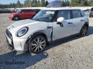 ✅ 2022 MINI Hardtop 4 Door Cooper S • VIN: WMW53DK08N2P67489 • Lot: 66944235. Wystawiony na Copart z przebiegiem 73 328 mil. Bezpłatny archiwum sprzedaży aukcyjnych z USA i szczegółowy raport historii pojazdu na DreamBid. Zdjęcie 1.