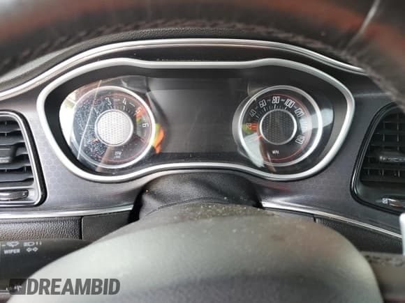 ✅ 2015 Dodge Challenger SXT Plus • VIN: 2C3CDZBG3FH901498 • Lot: 58166004. Wystawiony na Copart z przebiegiem Nie podano. Bezpłatny archiwum sprzedaży aukcyjnych z USA i szczegółowy raport historii pojazdu na DreamBid. Zdjęcie 9.