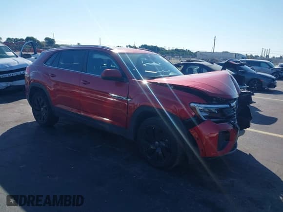 ✅ 2024 Volkswagen Atlas SE • VIN: 1V2JE2CA4RC202226 • Lot: 43706295. Listed on IAAI with 40,324 mi. Free auction sales archive from the USA and detailed vehicle history report at DreamBid. Image 1.