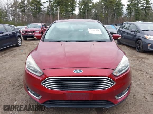 ✅ 2015 Ford Focus Titanium • VIN: 1FADP3N27FL297502 • Lot: 43729239. Wystawiony na IAAI z przebiegiem 102 008 mil. Bezpłatny archiwum sprzedaży aukcyjnych z USA i szczegółowy raport historii pojazdu na DreamBid. Zdjęcie 12.