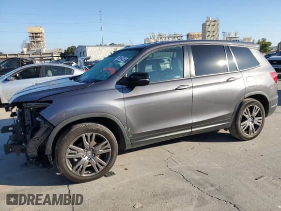 ✅ 2021 Honda Passport EX-L • VIN: 5FNYF7H56MB003423 • Lot: 55994525. Listed on Copart with 50,905 mi. Free auction sales archive from the USA and detailed vehicle history report at DreamBid. Image 1.