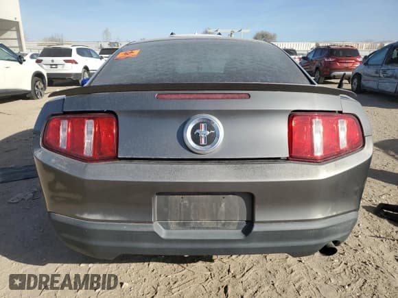 ✅ 2010 Ford Mustang V6 • VIN: 1ZVBP8AN9A5130471 • Lot: 90840455. Listed on Copart with 162,423 mi. Free auction sales archive from the USA and detailed vehicle history report at DreamBid. Image 6.
