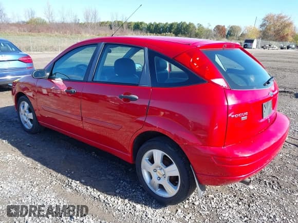 ✅ 2007 Ford Focus S • VIN: 1FAFP37N57W272405 • Лот: 43556499. Опубликован ранее на IAAI с пробегом 66 794 миль. Бесплатный доступ к архиву аукционных продаж из США и подробный отчёт об истории автомобиля на DreamBid. Изображение 3.