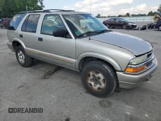 ✅ 2004 Chevrolet Blazer LS • VIN: 1GNDT13X04K162994 • Lot: 56359215. Wystawiony na Copart z przebiegiem 257 524 mil. Bezpłatny archiwum sprzedaży aukcyjnych z USA i szczegółowy raport historii pojazdu na DreamBid. Zdjęcie 4.