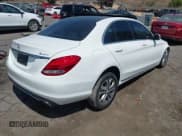 ✅ 2016 Mercedes-Benz C 300 Luxury • VIN: 55SWF4KB1GU121208 • Лот: 43013257. Опубликован ранее на IAAI с пробегом 90 645 миль. Бесплатный доступ к архиву аукционных продаж из США и подробный отчёт об истории автомобиля на DreamBid. Изображение 4.