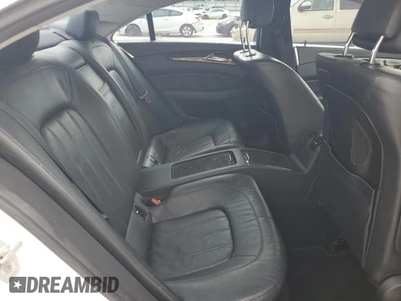 ✅ 2012 Mercedes-Benz CLS 550 • VIN: WDDLJ7DB5CA051450 • Lot: 82291845. Wystawiony na Copart z przebiegiem 351 250 mil. Bezpłatny archiwum sprzedaży aukcyjnych z USA i szczegółowy raport historii pojazdu na DreamBid. Zdjęcie 10.