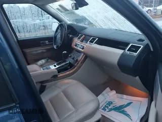 ✅ 2012 Land Rover Range Rover Sport HSE • VIN: SALSF2D47CA741396 • Lot: 43810403. Wystawiony na IAAI z przebiegiem 151 079 mil. Bezpłatny archiwum sprzedaży aukcyjnych z USA i szczegółowy raport historii pojazdu na DreamBid. Zdjęcie 5.