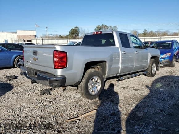 ✅ 2019 Chevrolet Silverado 1500 LT • VIN: 2GCRCPEC3K1146913 • Lot: 57271044. Wystawiony na Copart z przebiegiem Nie podano. Bezpłatny archiwum sprzedaży aukcyjnych z USA i szczegółowy raport historii pojazdu na DreamBid. Zdjęcie 3.