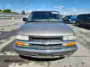 ✅ 2000 Chevrolet Blazer LT • VIN: 1GNDT13W1YK289332 • Лот: 80941165. Размещён на Copart с пробегом 190 063 миль миль. Получите бесплатный доступ к архиву аукционных продаж из США и посмотрите подробный отчёт об истории автомобиля на DreamBid. Изображение 5.
