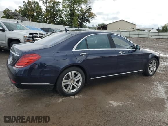 ✅ 2017 Mercedes-Benz S 550 • VIN: WDDUG8FBXHA310446 • Lot: 83976125. Wystawiony na Copart z przebiegiem 116 861 mil. Bezpłatny archiwum sprzedaży aukcyjnych z USA i szczegółowy raport historii pojazdu na DreamBid. Zdjęcie 3.