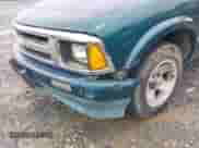 1997 Chevrolet S-10 LS с VIN 1GCCS19XXVK163568, выставлен на аукционе IAAI как лот 42521495 с пробегом 218 375 миль миль и . История ставок и продаж доступна на DreamBid. Изображение 12.