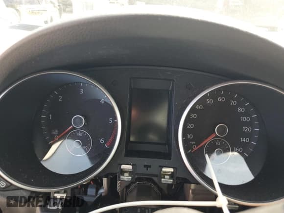 ✅ 2013 Volkswagen Golf TDI • VIN: WVWDM7AJ3DW093962 • Lot: 69662155. Listed on Copart with Not provided. Free auction sales archive from the USA and detailed vehicle history report at DreamBid. Image 9.