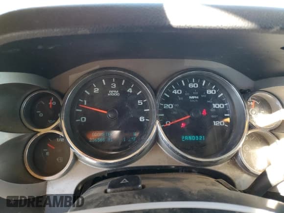 ✅ 2013 Chevrolet Silverado 1500 LT • VIN: 1GCRCSEA4DZ272337 • Lot: 74053674. Listed on Copart with 236,566 mi. Free auction sales archive from the USA and detailed vehicle history report at DreamBid. Image 9.