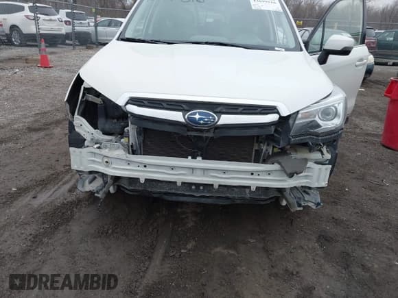 ✅ 2017 Subaru Forester Touring • VIN: JF2SJAWC9HH808164 • Lot: 43699516. Listed on IAAI with 102,065 mi. Free auction sales archive from the USA and detailed vehicle history report at DreamBid. Image 6.