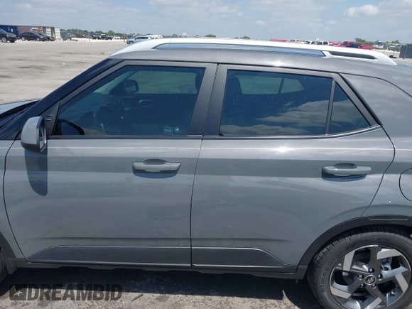 ✅ 2021 Hyundai Venue SEL • VIN: KMHRC8A33MU082855 • Lot: 42055518. Listed on IAAI with 58,949 mi. Free auction sales archive from the USA and detailed vehicle history report at DreamBid. Image 14.