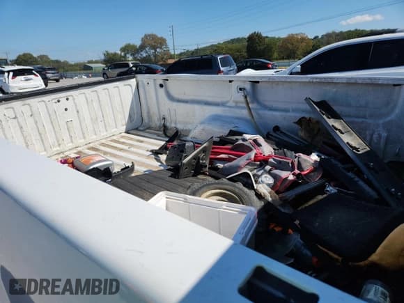 ✅ 2012 GMC Sierra 1500 Work Truck • VIN: 1GTN1TEX8CZ216267 • Лот: 81366955. Опубликован ранее на Copart с пробегом 191 289 миль. Бесплатный доступ к архиву аукционных продаж из США и подробный отчёт об истории автомобиля на DreamBid. Изображение 10.