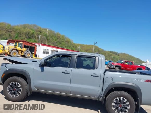 ✅ 2024 Nissan Frontier SV • VIN: 1N6ED1EK8RN668698 • Lot: 42096224. Listed on IAAI with 5,295 mi. Free auction sales archive from the USA and detailed vehicle history report at DreamBid. Image 14.