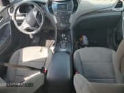 ✅ 2018 Hyundai Santa Fe 2.4L • VIN: 5XYZT3LB9JG545770 • Лот: 57638114. Опубликован ранее на Copart с пробегом Не указан. Бесплатный доступ к архиву аукционных продаж из США и подробный отчёт об истории автомобиля на DreamBid. Изображение 8.