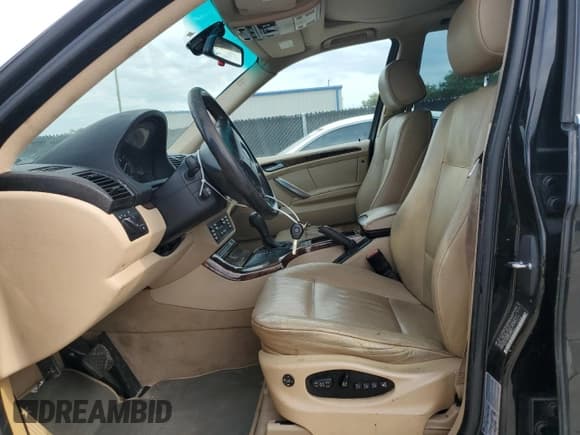 ✅ 2005 BMW X5 4.4i • VIN: 5UXFB53585LV12246 • Лот: 58152045. Опубликован ранее на Copart с пробегом 185 775 миль. Бесплатный доступ к архиву аукционных продаж из США и подробный отчёт об истории автомобиля на DreamBid. Изображение 7.