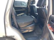 ✅ 2013 Chevrolet Tahoe LT • VIN: 1GNSCBE02DR341400 • Lot: 42925386. Wystawiony na IAAI z przebiegiem 242 739 mil. Bezpłatny archiwum sprzedaży aukcyjnych z USA i szczegółowy raport historii pojazdu na DreamBid. Zdjęcie 8.