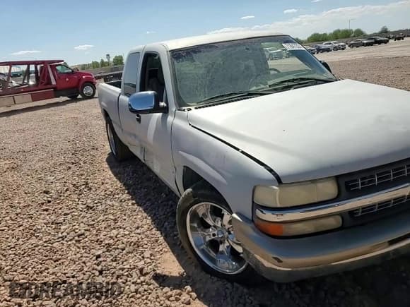 ✅ 2001 Chevrolet Silverado 1500 LS • VIN: 2GCEC19T211299318 • Лот: 71847224. Опубликован ранее на Copart с пробегом 215 560 миль. Бесплатный доступ к архиву аукционных продаж из США и подробный отчёт об истории автомобиля на DreamBid. Изображение 11.
