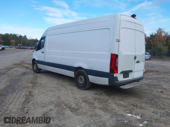 ✅ 2019 Mercedes-Benz Sprinter • VIN: WD3PF1CD5KP063455 • Лот: 43489414. Опубликован ранее на IAAI с пробегом 244 381 миль. Бесплатный доступ к архиву аукционных продаж из США и подробный отчёт об истории автомобиля на DreamBid. Изображение 3.
