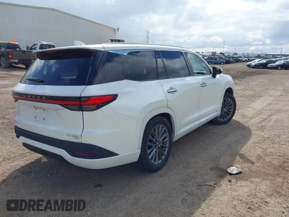 ✅ 2024 Lexus TX 350 • VIN: 5TDAAAB60RS003175 • Lot: 41984264. Listed on IAAI with 40,805 mi. Free auction sales archive from the USA and detailed vehicle history report at DreamBid. Image 4.