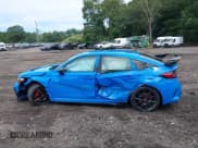 ✅ 2025 Honda Civic Type R • VIN: JHMFL5G4XSX003424 • Lot: 43160543. Wystawiony na IAAI z przebiegiem 3 299 mil. Bezpłatny archiwum sprzedaży aukcyjnych z USA i szczegółowy raport historii pojazdu na DreamBid. Zdjęcie 14.