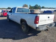 ✅ 2003 Chevrolet Silverado 2500HD LS • VIN: 1GCHC29U33E155032 • Lot: 43652498. Wystawiony na IAAI z przebiegiem Nie podano. Bezpłatny archiwum sprzedaży aukcyjnych z USA i szczegółowy raport historii pojazdu na DreamBid. Zdjęcie 3.