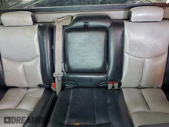 ✅ 2006 Chevrolet Avalanche LT • VIN: 3GNEK12Z06G154320 • Лот: 95430865. Опубликован ранее на Copart с пробегом 222 327 миль. Бесплатный доступ к архиву аукционных продаж из США и подробный отчёт об истории автомобиля на DreamBid. Изображение 10.