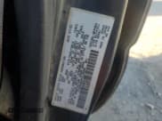 ✅ 1993 Toyota 4Runner • VIN: JT3VN39W4P0128580 • Lot: 79958104. Wystawiony na Copart z przebiegiem 252 837 mil. Bezpłatny archiwum sprzedaży aukcyjnych z USA i szczegółowy raport historii pojazdu na DreamBid. Zdjęcie 13.