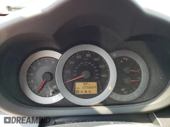 ✅ 2010 Toyota RAV4 Sport • VIN: JTMRK4DV3A5093809 • Lot: 59914255. Listed on Copart with 225,664 mi. Free auction sales archive from the USA and detailed vehicle history report at DreamBid. Image 9.