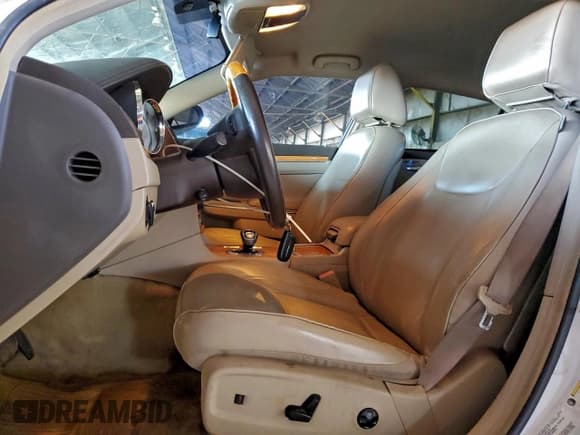 ✅ 2012 Chrysler 300 Limited • VIN: 2C3CCACG7CH180729 • Lot: 94340755. Listed on Copart with 153,723 mi. Free auction sales archive from the USA and detailed vehicle history report at DreamBid. Image 7.