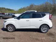 ✅ 2024 Kia Soul LX • VIN: KNDJ23AU4R7227293 • Лот: 41861205. Опубликован ранее на IAAI с пробегом 8 980 миль. Бесплатный доступ к архиву аукционных продаж из США и подробный отчёт об истории автомобиля на DreamBid. Изображение 14.