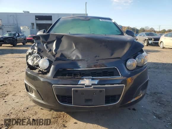 ✅ 2015 Chevrolet Sonic LT • VIN: 1G1JC5SG8F4206793 • Лот: 82727115. Опубликован ранее на Copart с пробегом 124 958 миль. Бесплатный доступ к архиву аукционных продаж из США и подробный отчёт об истории автомобиля на DreamBid. Изображение 5.