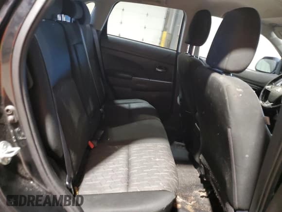 ✅ 2024 Mitsubishi Outlander S • VIN: JA4ARUAU0RU009719 • Lot: 86706645. Wystawiony na Copart z przebiegiem 83 366 mil. Bezpłatny archiwum sprzedaży aukcyjnych z USA i szczegółowy raport historii pojazdu na DreamBid. Zdjęcie 11.