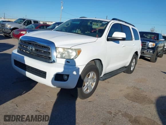 ✅ 2013 Toyota Sequoia SR5 • VIN: 5TDZY5G11DS043146 • Lot: 41255959. Listed on IAAI with 234,084 mi. Free auction sales archive from the USA and detailed vehicle history report at DreamBid. Image 2.