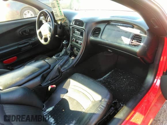 1997 Chevrolet Corvette with VIN 1G1YY22G5V5106061, listed as a IAAI auction lot 40185767 with 49,877 mi miles and . Bid and sale history available at DreamBid. Image 5.