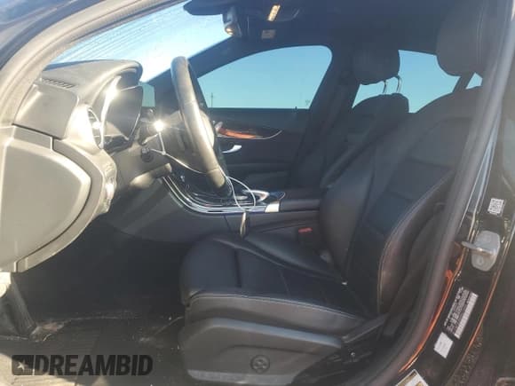 ✅ 2021 Mercedes-Benz C 300 • VIN: W1KWF8EB8MR616490 • Lot: 85865915. Listed on Copart with 63,856 mi. Free auction sales archive from the USA and detailed vehicle history report at DreamBid. Image 7.
