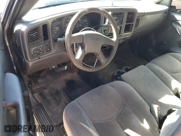 ✅ 2006 GMC Sierra 1500 Work Truck • VIN: 3GTEC14X86G163252 • Лот: 82444665. Опубликован ранее на Copart с пробегом 217 355 миль. Бесплатный доступ к архиву аукционных продаж из США и подробный отчёт об истории автомобиля на DreamBid. Изображение 8.