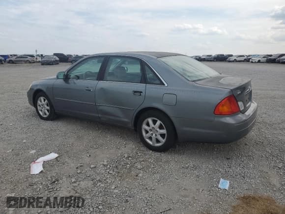 ✅ 2000 Toyota Avalon XL • VIN: 4T1BF28B7YU027558 • Lot: 81485115. Listed on Copart with 167,887 mi. Free auction sales archive from the USA and detailed vehicle history report at DreamBid. Image 2.