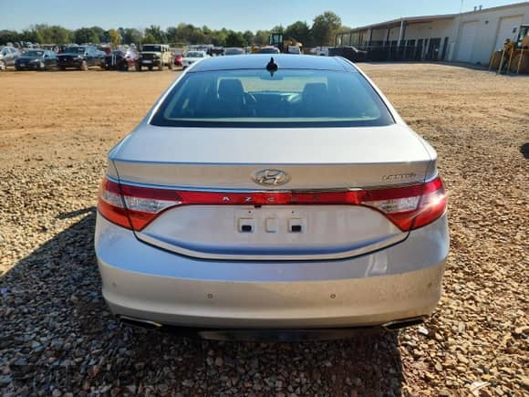 2015 Hyundai Azera Limited z VIN KMHFH4JG6FA482834, wystawiony jako Copart lot #85884415 z przebiegiem 75 124 mil mil oraz Szkoda całkowita • Salvage title. Historia ofert i sprzedaży dostępna na DreamBid. Obrazek 6.