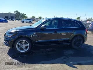 ✅ 2010 Audi Q5 Prestige • VIN: WA1WKAFP8AA023403 • Lot: 43369111. Wystawiony na IAAI z przebiegiem 159 067 mil. Bezpłatny archiwum sprzedaży aukcyjnych z USA i szczegółowy raport historii pojazdu na DreamBid. Zdjęcie 6.