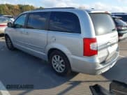 ✅ 2011 Chrysler Town & Country Touring • VIN: 2A4RR8DG5BR607811 • Lot: 43649745. Wystawiony na IAAI z przebiegiem 219 523 mil. Bezpłatny archiwum sprzedaży aukcyjnych z USA i szczegółowy raport historii pojazdu na DreamBid. Zdjęcie 3.